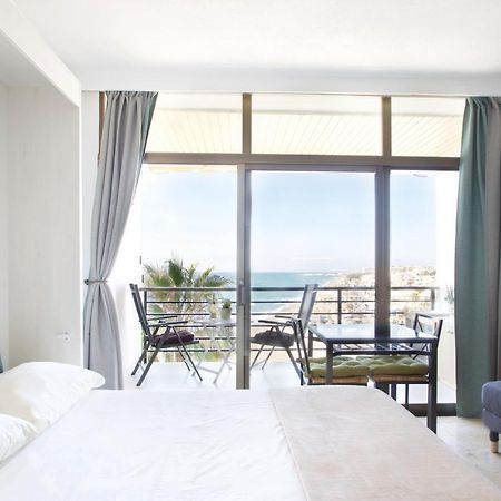 Sea Front Studio With Spacious Balcony Santa Clara Торремолинос Экстерьер фото